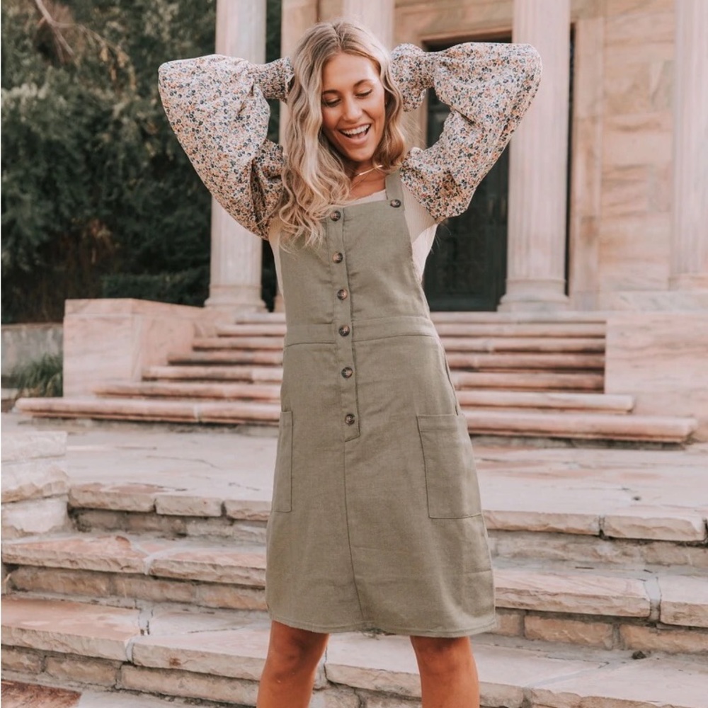 Olive green jumper dress NWOT